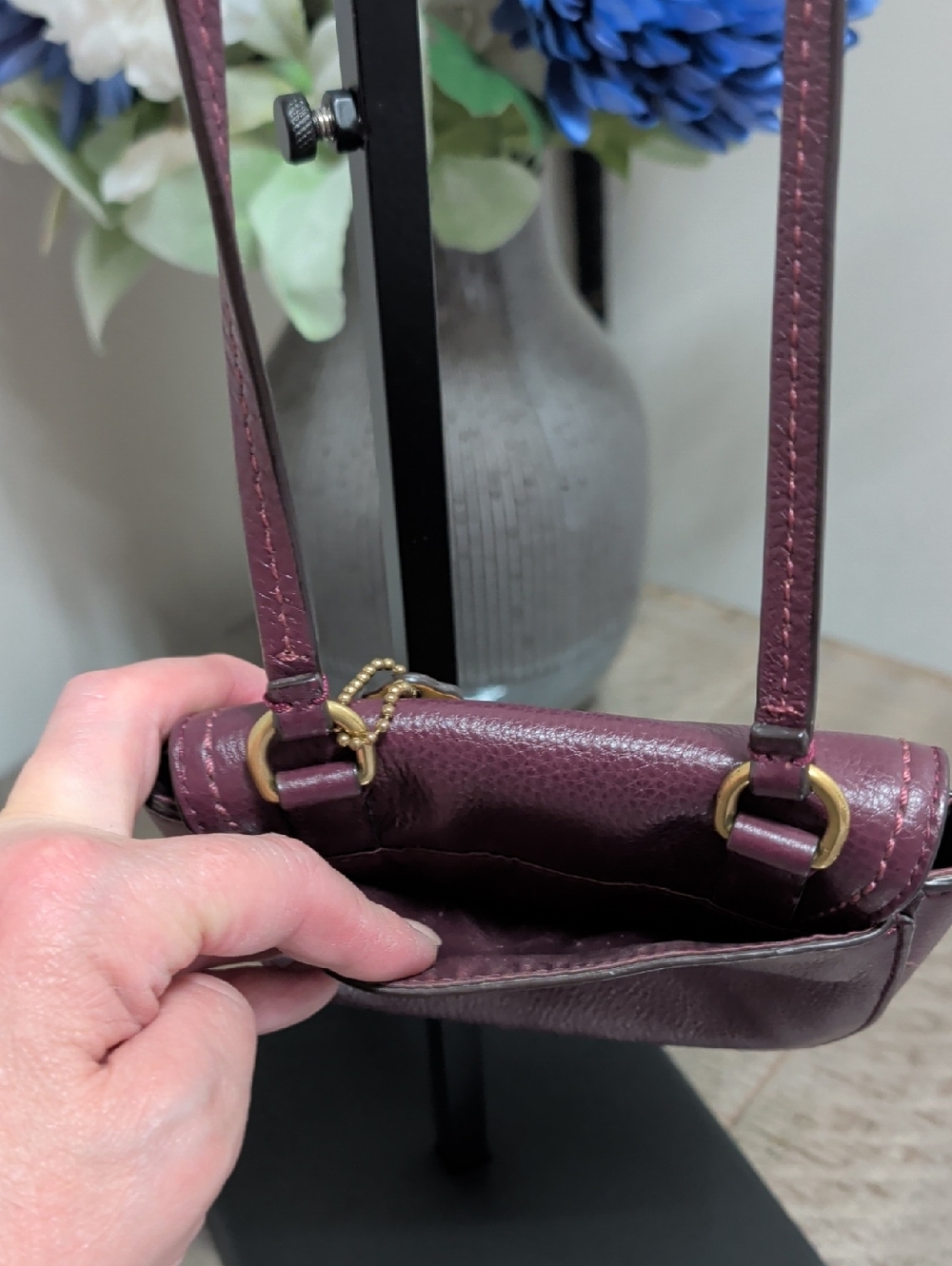 Coach Park Leather Crossbody Bag Like New - Picture 3 of 4